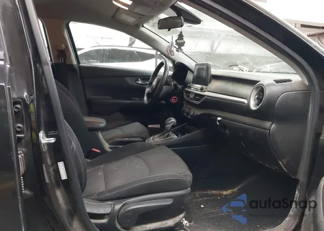 2021 Kia Forte Lxs из США, поврежденный, VIN 3KPF24AD7ME308700